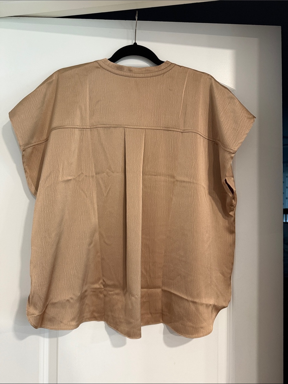 Banana Republic Beige Tan Short-Sleeve Tunic Top work casual Summer - Picture 4 of 4